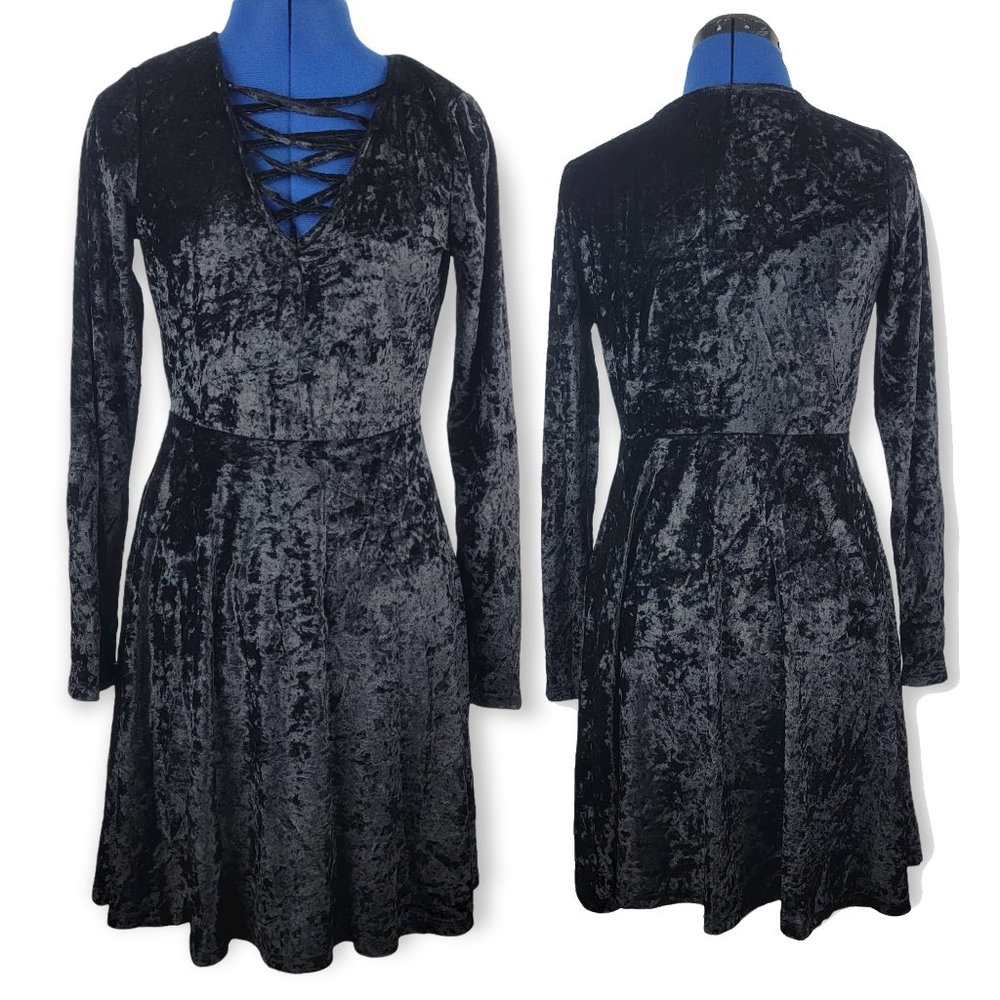 No Comment Black Crushed Velvet Fit and Flare Long Sleeve Dress Size Medium